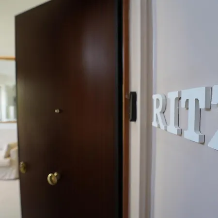 Ritz 公寓 萨莱诺